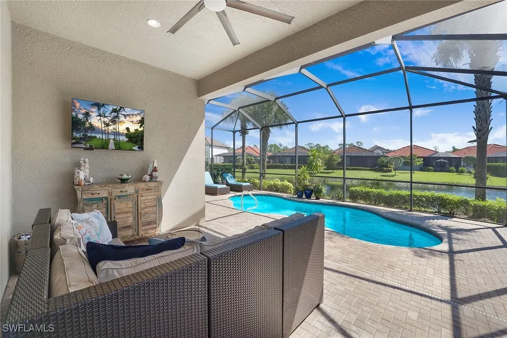 1594 Parnell Court Naples FL 34113