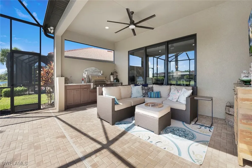 1594 Parnell Court Naples FL 34113