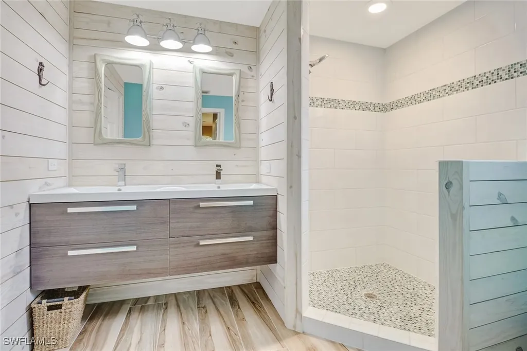 10037 Heather Lane Naples FL 34119