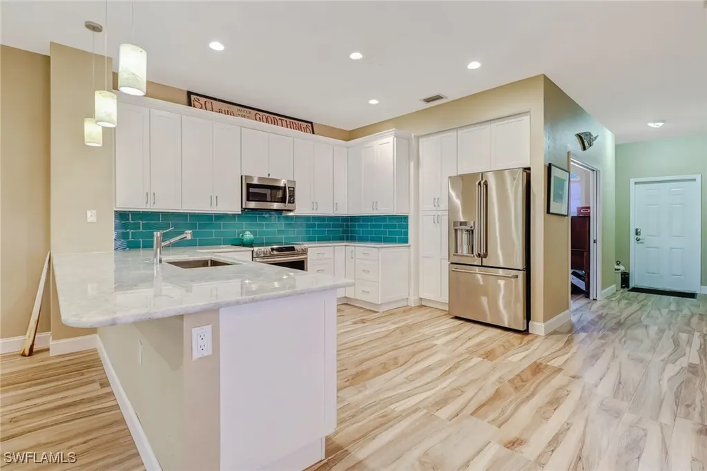10037 Heather Lane Naples FL 34119