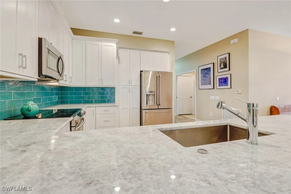 10037 Heather Lane Naples FL 34119