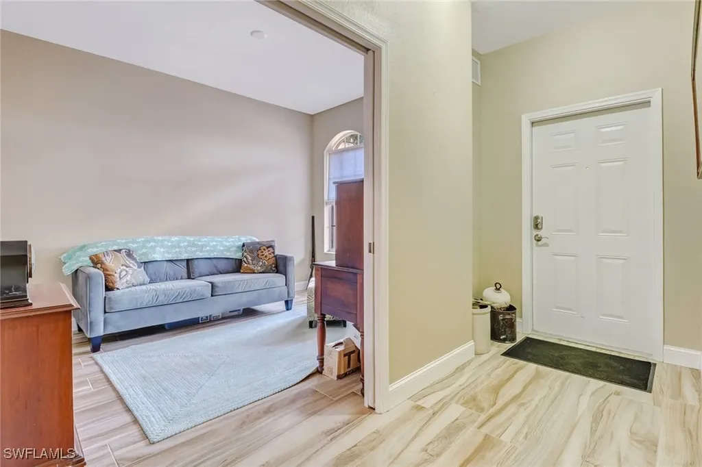 10037 Heather Lane Naples FL 34119