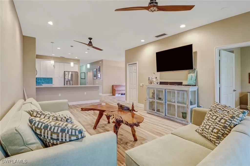 10037 Heather Lane Naples FL 34119