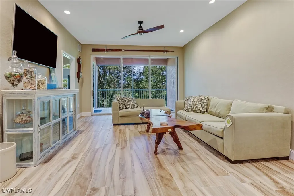 10037 Heather Lane Naples FL 34119