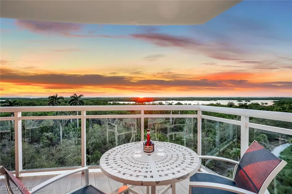 13925 Old Coast Road Naples FL 34110