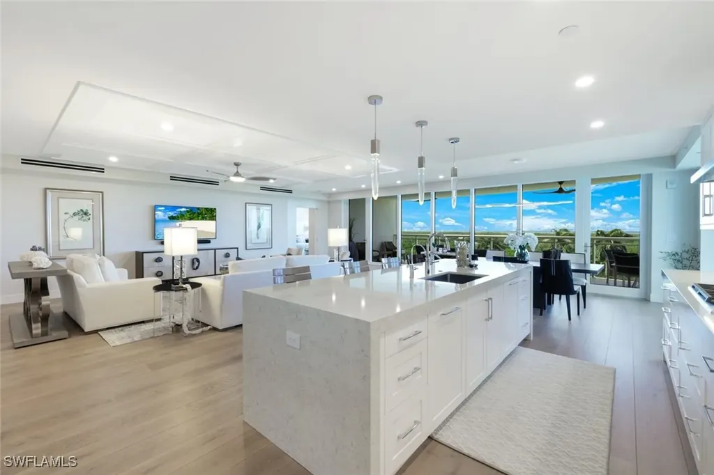 13925 Old Coast Road Naples FL 34110