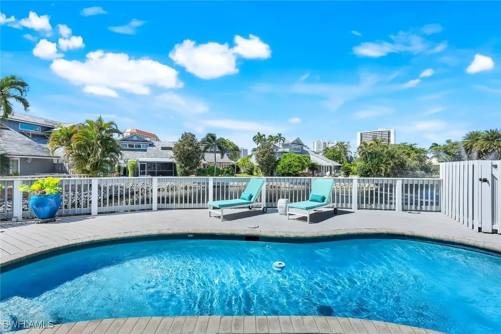 635 Bridgeway Lane Naples FL 34108