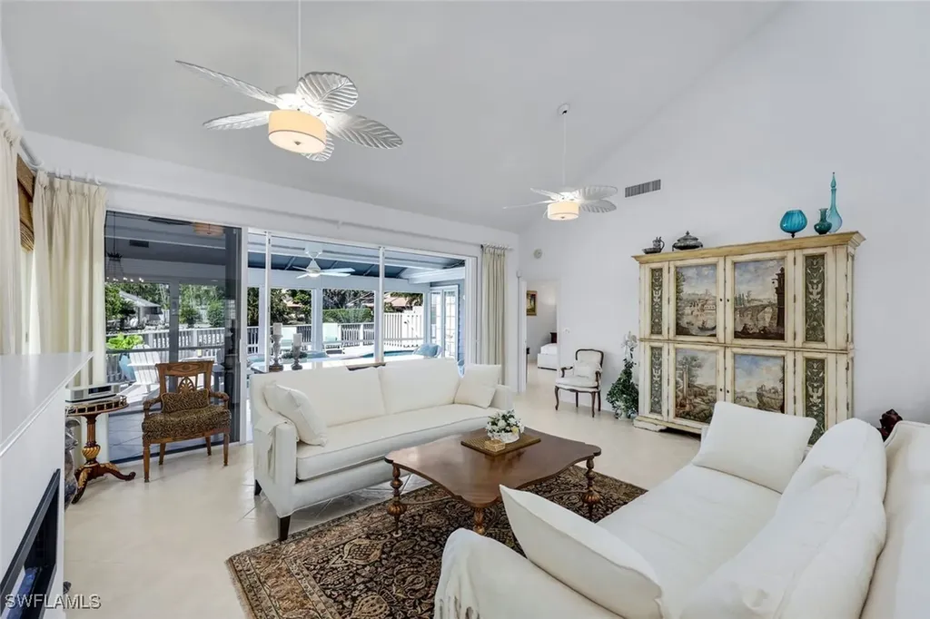 635 Bridgeway Lane Naples FL 34108