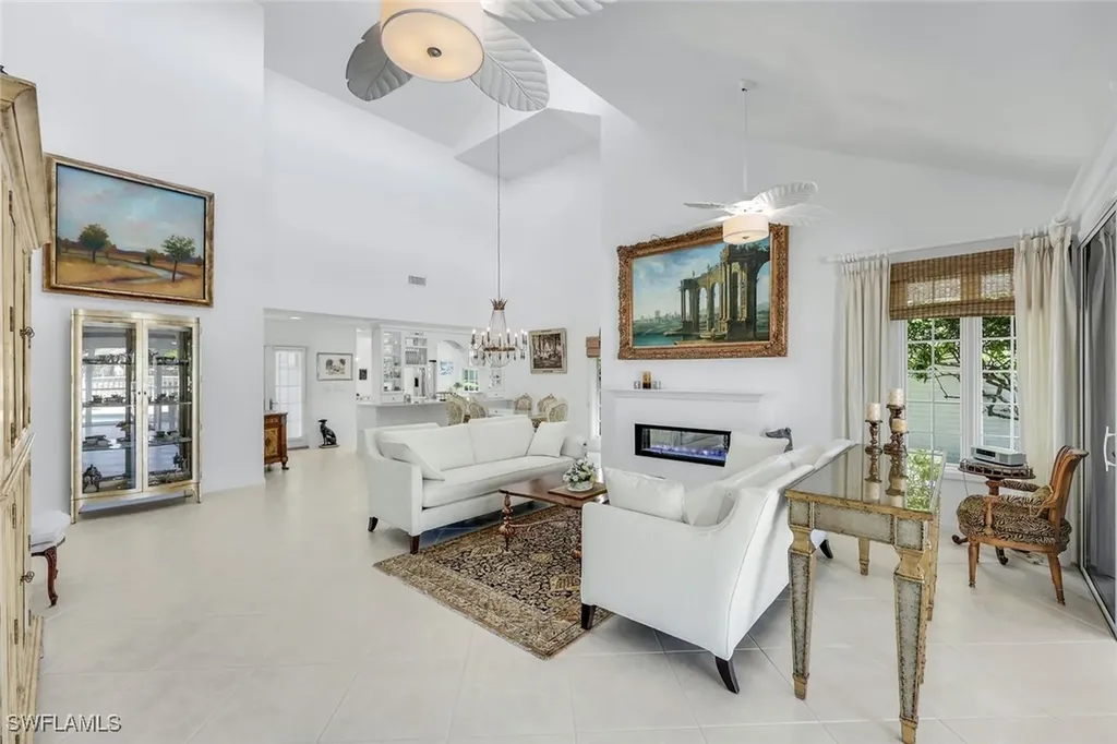 635 Bridgeway Lane Naples FL 34108