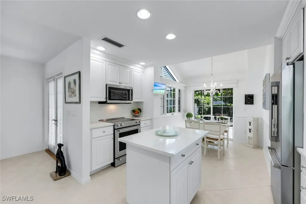 635 Bridgeway Lane Naples FL 34108