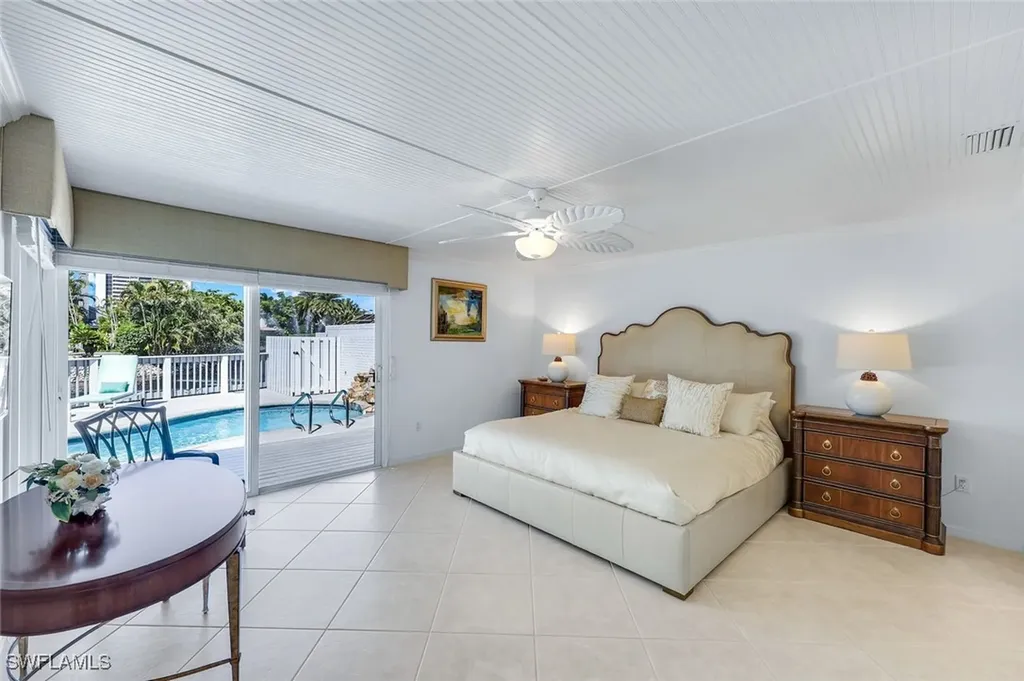 635 Bridgeway Lane Naples FL 34108