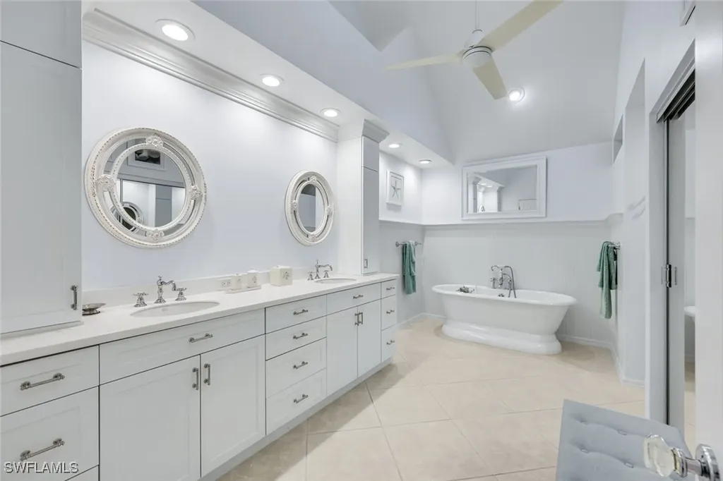 635 Bridgeway Lane Naples FL 34108
