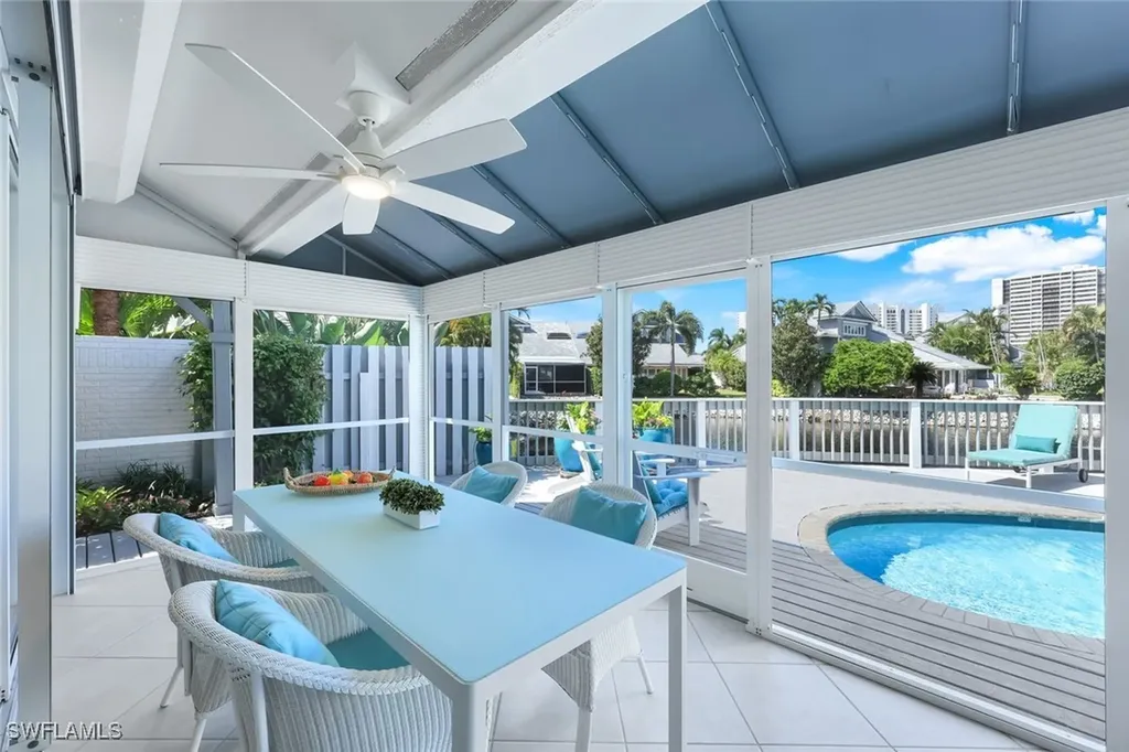 635 Bridgeway Lane Naples FL 34108