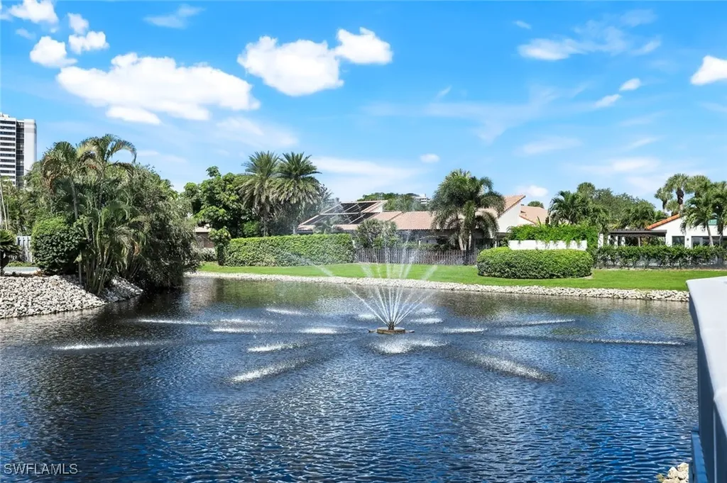 635 Bridgeway Lane Naples FL 34108