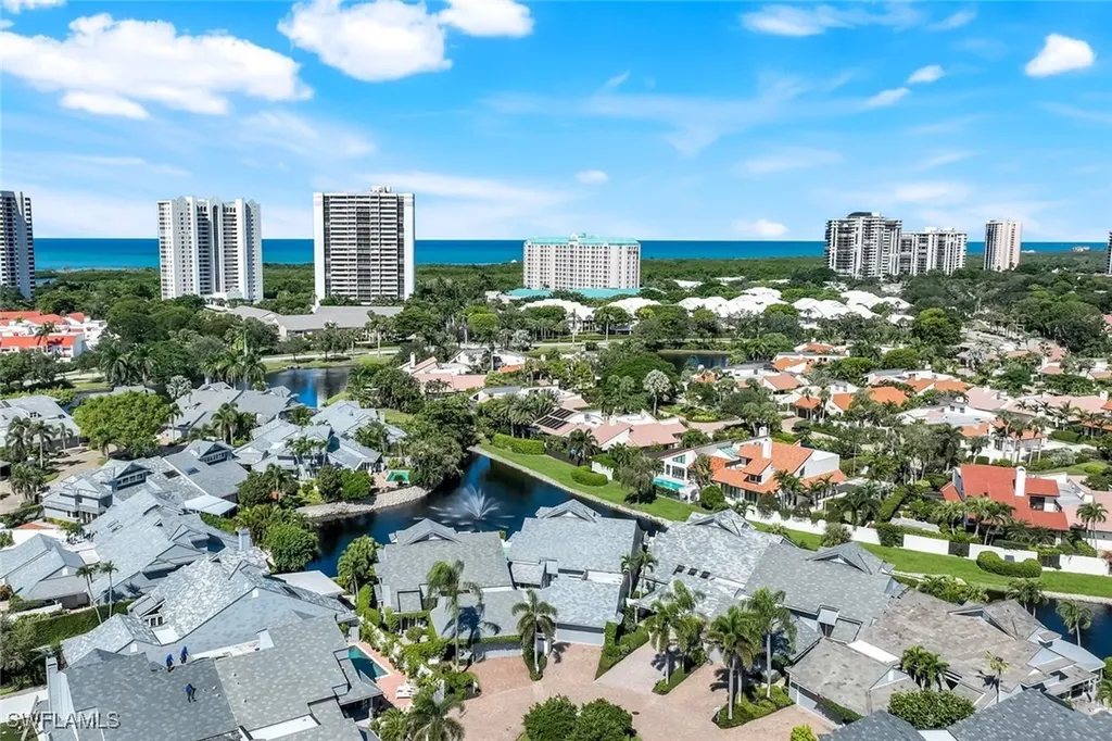 635 Bridgeway Lane Naples FL 34108