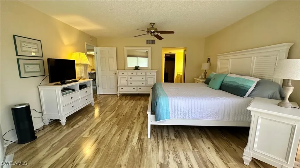 6979 Winkler Road Fort Myers FL 33919