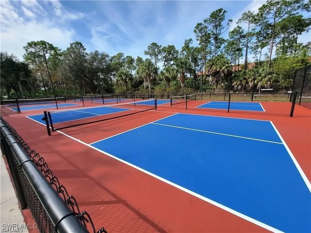 321 Robin Hood Circle Naples FL 34104