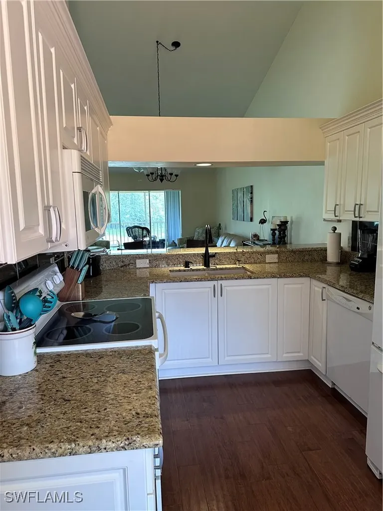 321 Robin Hood Circle Naples FL 34104
