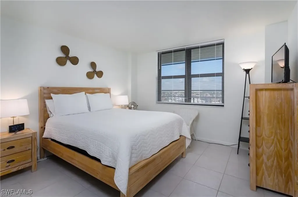 440 Seaview Court Marco Island FL 34145