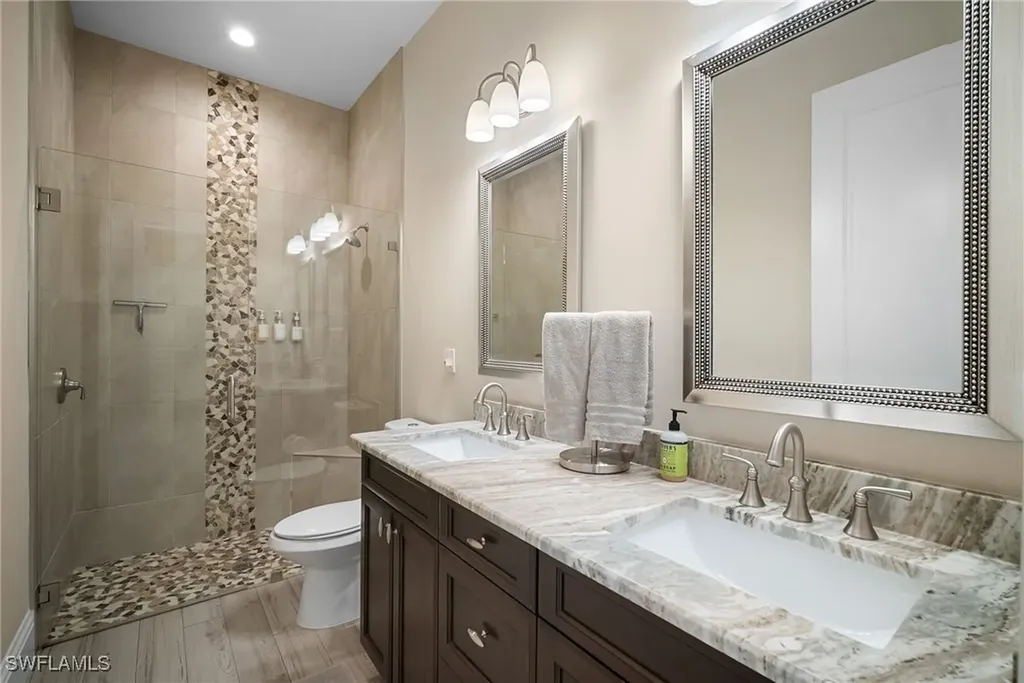 699 98th Avenue N Naples FL 34108
