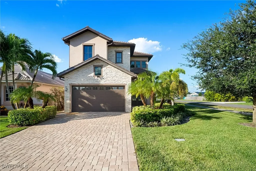 699 98th Avenue N Naples FL 34108