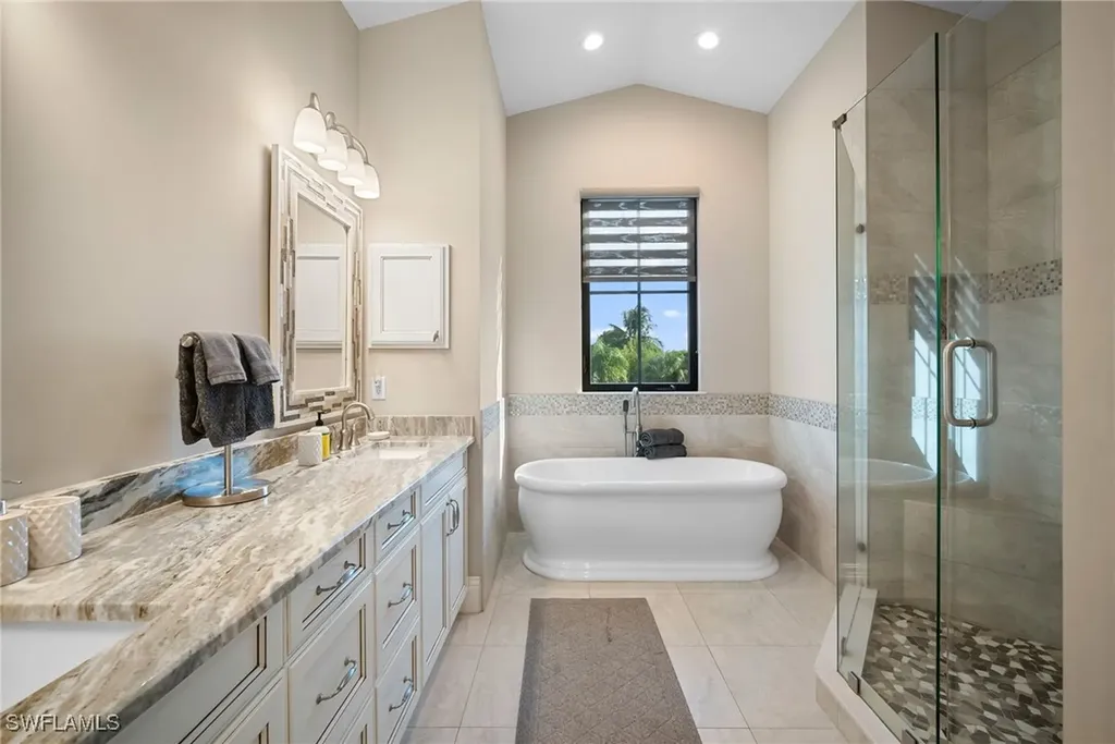 699 98th Avenue N Naples FL 34108