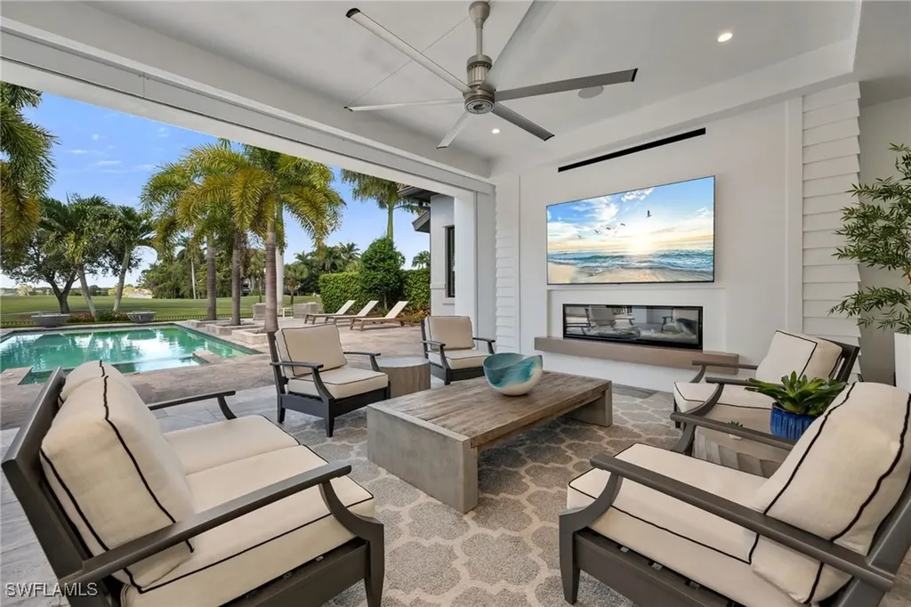 1667 Vinland Way Naples FL 34105