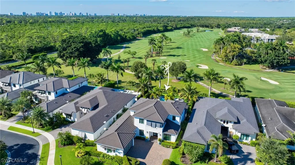 1667 Vinland Way Naples FL 34105