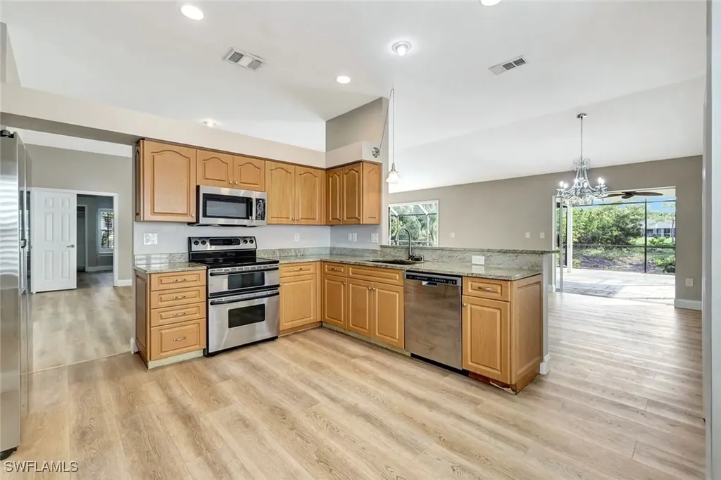 3650 Kent Drive Naples FL 34112
