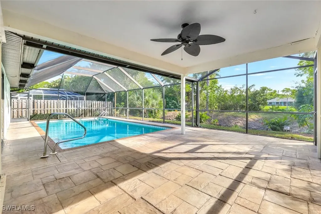 3650 Kent Drive Naples FL 34112