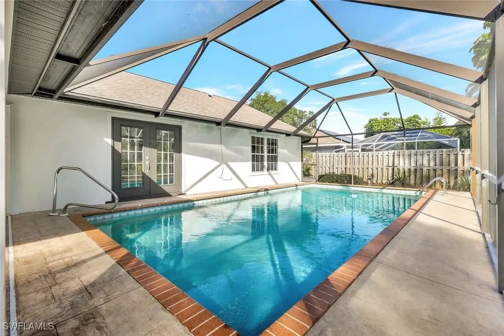 3650 Kent Drive Naples FL 34112