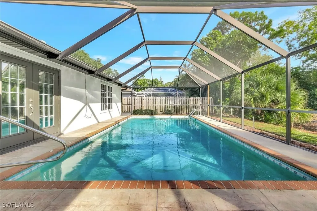 3650 Kent Drive Naples FL 34112
