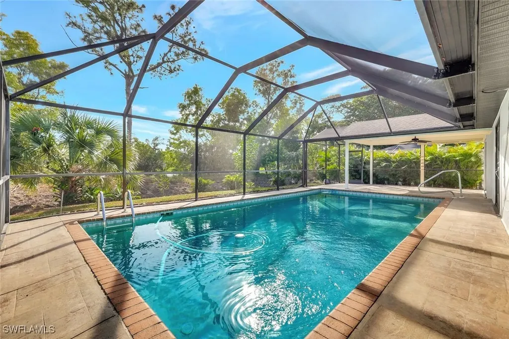3650 Kent Drive Naples FL 34112