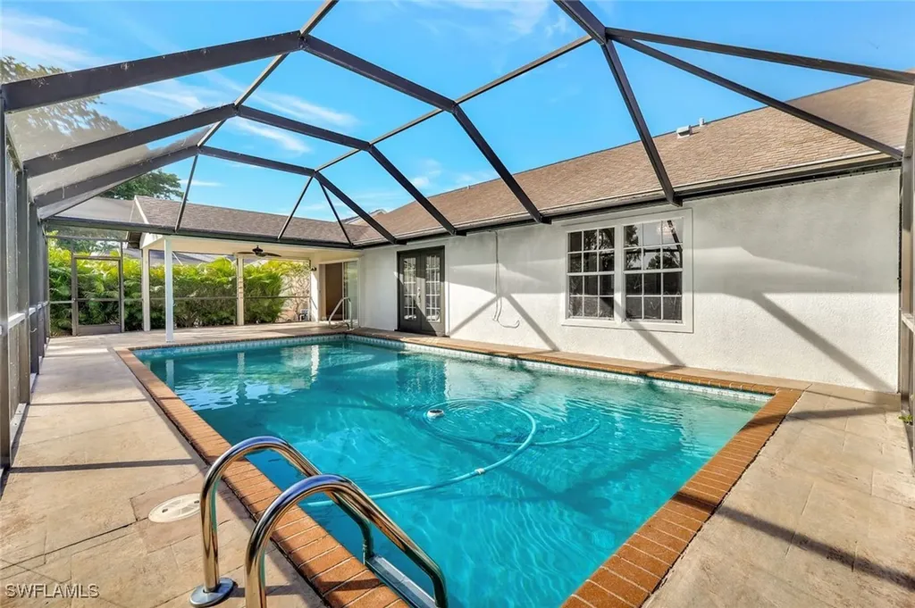 3650 Kent Drive Naples FL 34112