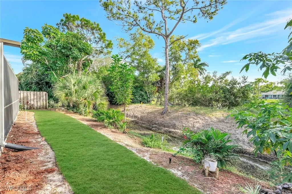 3650 Kent Drive Naples FL 34112