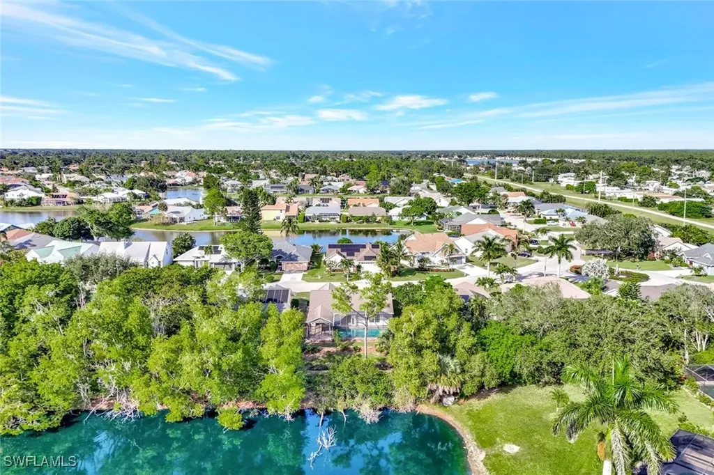 3650 Kent Drive Naples FL 34112