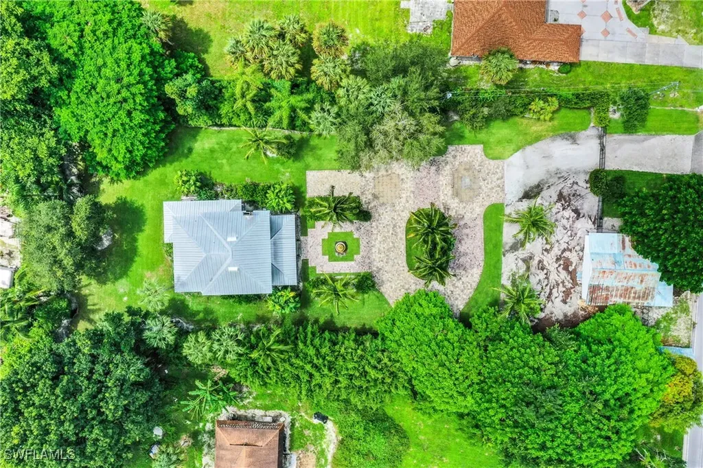 11420/11422 Dean Street Bonita Springs FL 34135