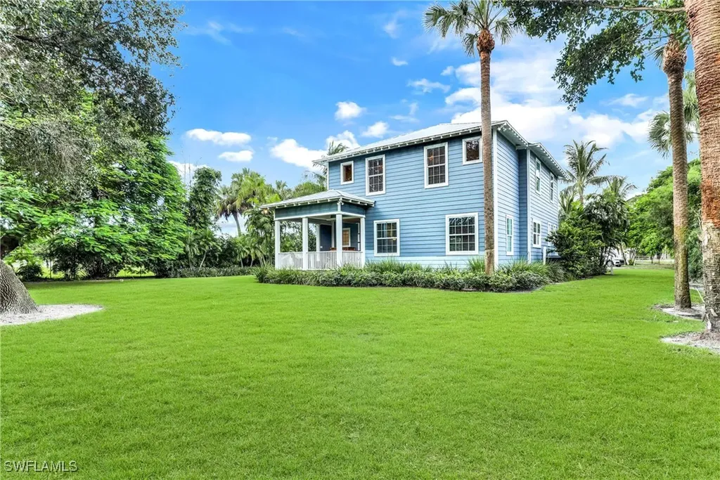 11420/11422 Dean Street Bonita Springs FL 34135