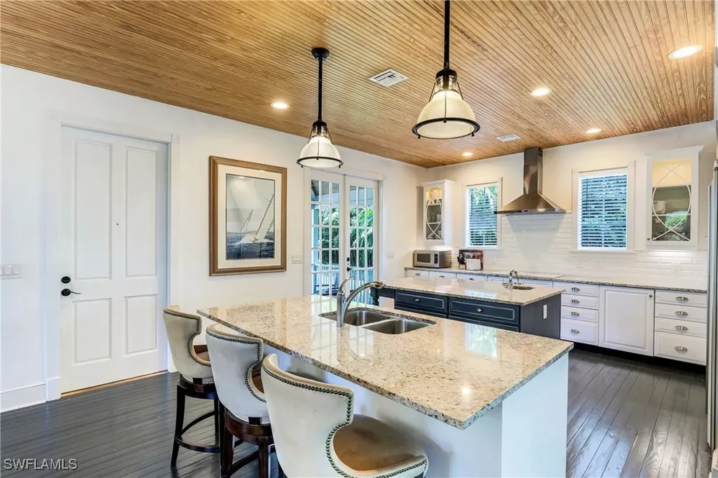 11420/11422 Dean Street Bonita Springs FL 34135