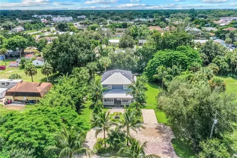 11420/11422 Dean Street Bonita Springs FL 34135