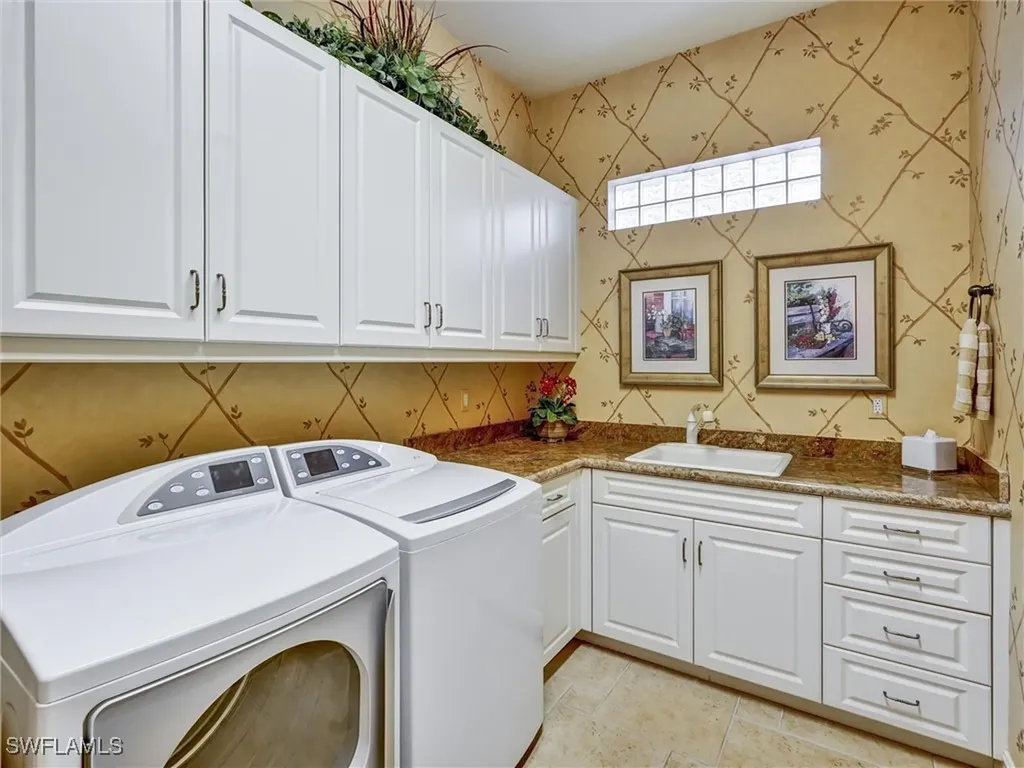 9113 Terrabella Court Naples FL 34109