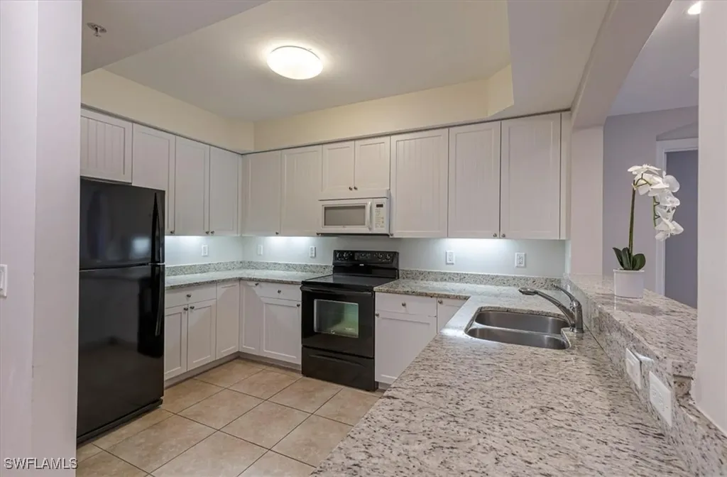 1100 Pine Ridge Road Naples FL 34108