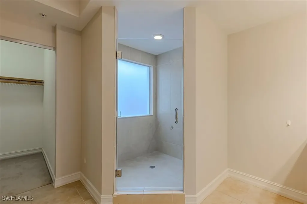 1100 Pine Ridge Road Naples FL 34108