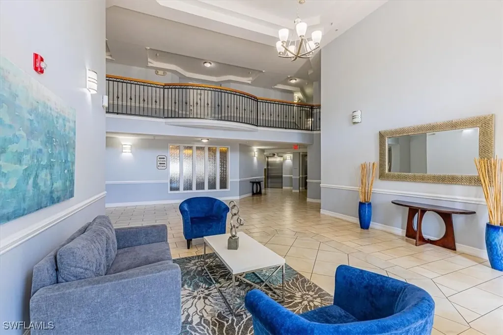 1100 Pine Ridge Road Naples FL 34108