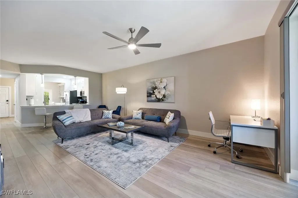 886 SW Tanbark Drive Naples FL 34108