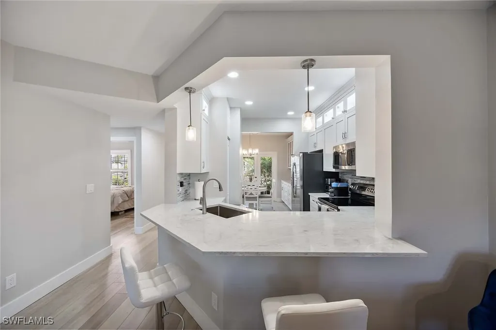 886 SW Tanbark Drive Naples FL 34108