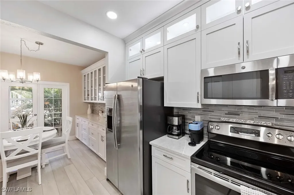 886 SW Tanbark Drive Naples FL 34108