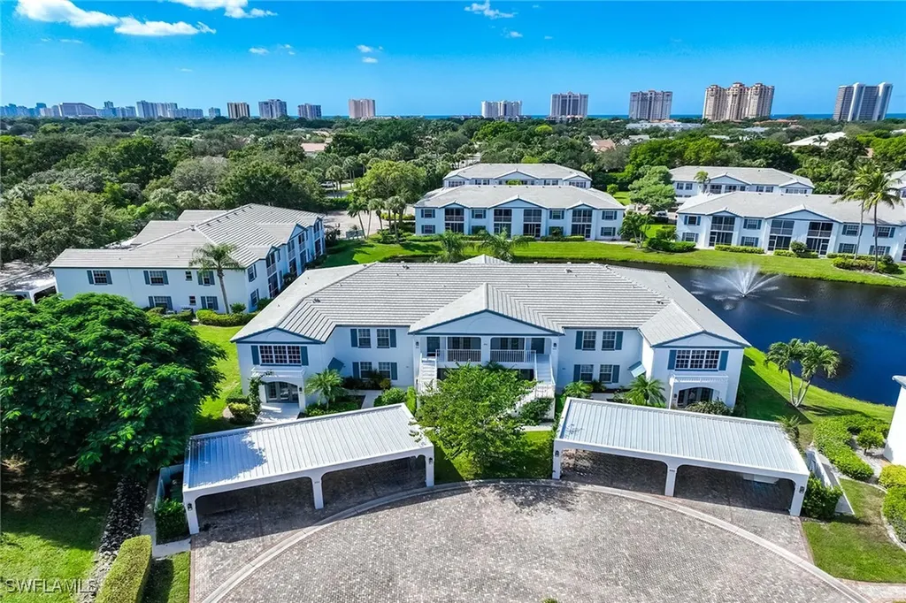 886 SW Tanbark Drive Naples FL 34108