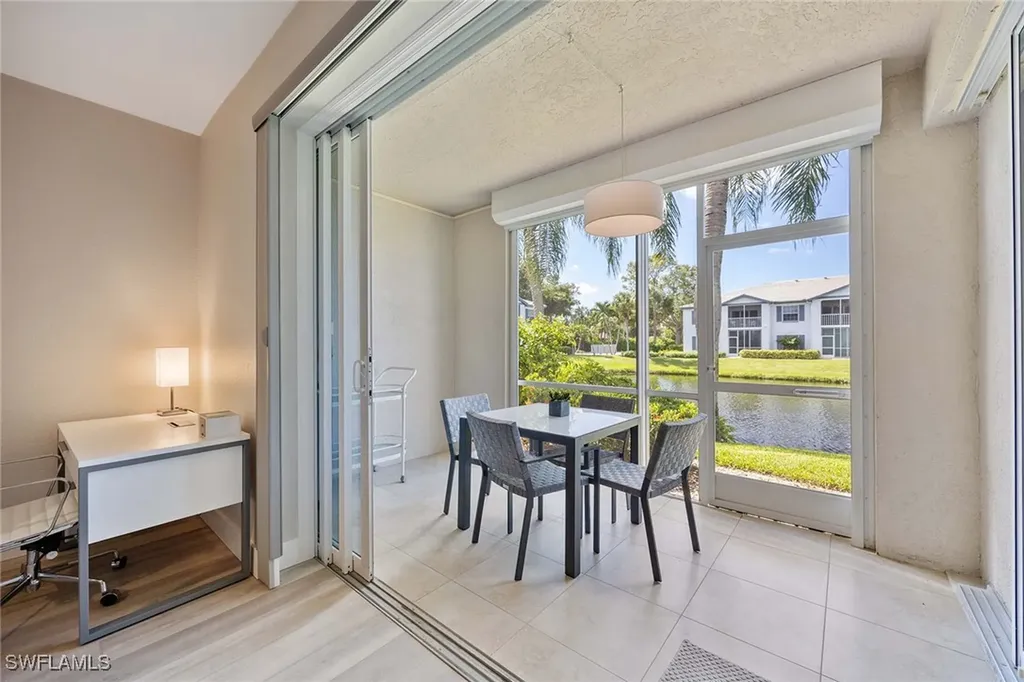 886 SW Tanbark Drive Naples FL 34108