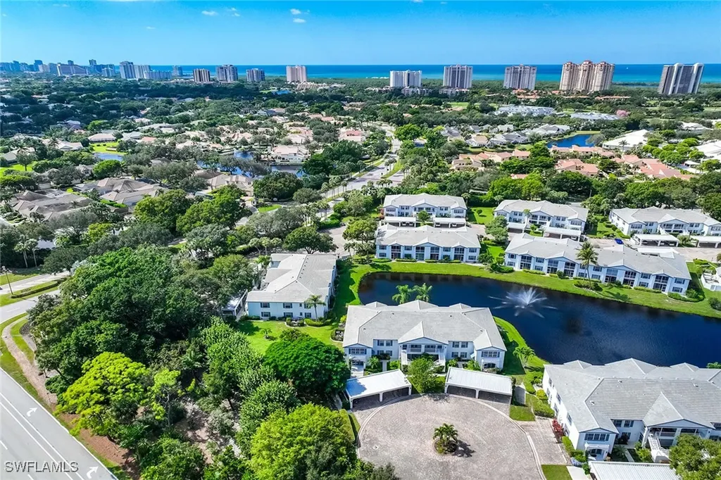 886 SW Tanbark Drive Naples FL 34108